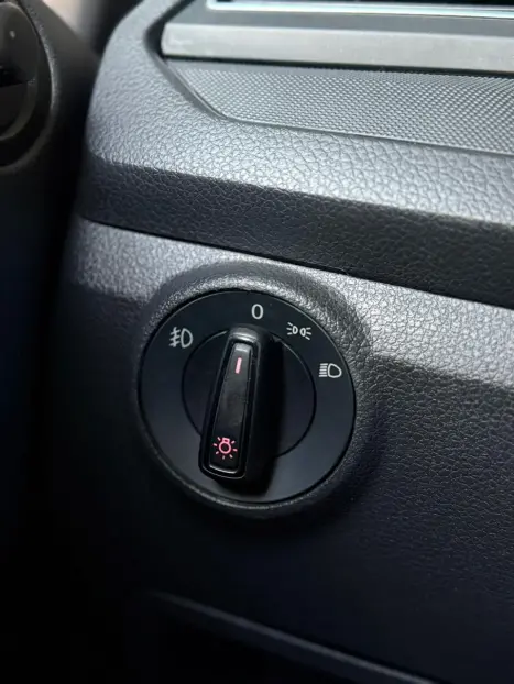 VOLKSWAGEN Voyage 1.0 4P FLEX, Foto 12