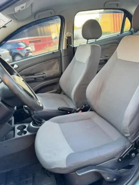 VOLKSWAGEN Voyage 1.0 4P FLEX, Foto 7