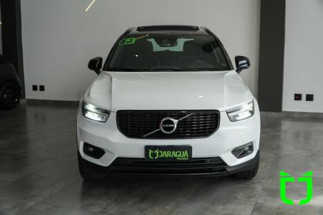VOLVO XC40 2.0 16V 4P T5 TURBO R-DESIGN AWD GEARTRONIC AUTOM�TICO, Foto 2