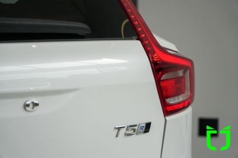 VOLVO XC40 2.0 16V 4P T5 TURBO R-DESIGN AWD GEARTRONIC AUTOM�TICO, Foto 8