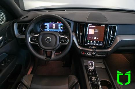 VOLVO XC60 2.0 16V 4P T8 RECHARGE H�BRIDO ULTIMATE DARK AWD TURBO GEARTRONIC AUTOM�TICO, Foto 14