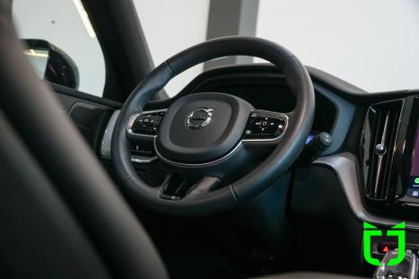 VOLVO XC60 2.0 16V 4P T8 RECHARGE H�BRIDO ULTIMATE DARK AWD TURBO GEARTRONIC AUTOM�TICO, Foto 22
