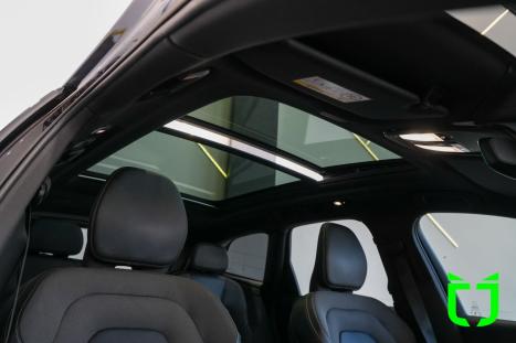 VOLVO XC60 2.0 16V 4P T8 RECHARGE H�BRIDO ULTIMATE DARK AWD TURBO GEARTRONIC AUTOM�TICO, Foto 23
