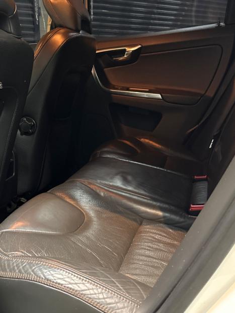 VOLVO XC60 2.0 4P DYNAMIC T5 TURBO AUTOM�TICO, Foto 8