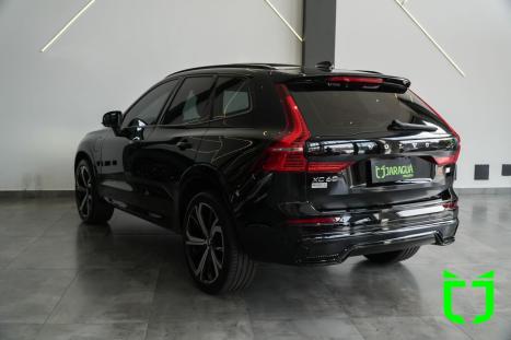 VOLVO XC60 2.0 4P T8 PHEV ULTRA DARK AWD GEARTRONIC AUTOM�TICO, Foto 5