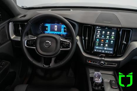 VOLVO XC60 2.0 4P T8 PHEV ULTRA DARK AWD GEARTRONIC AUTOM�TICO, Foto 18