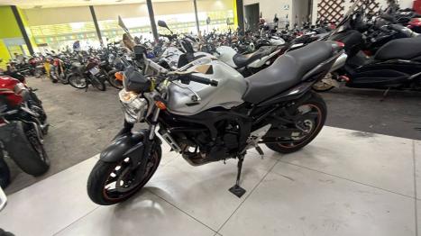 YAMAHA Fazer 600 , Foto 7