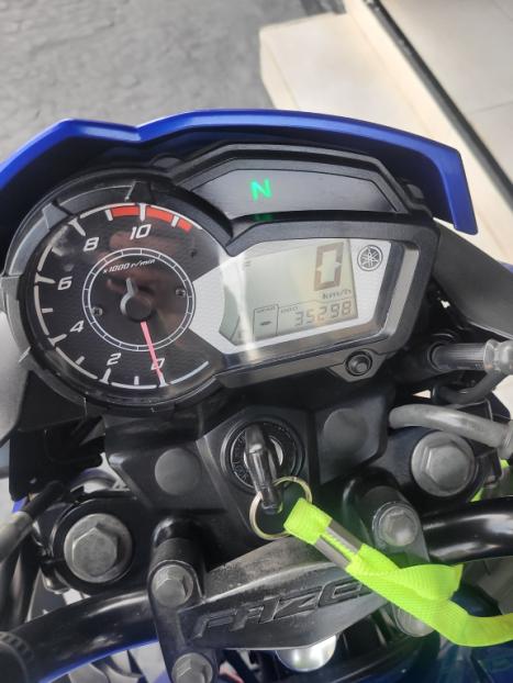 YAMAHA Fazer YS 150 SED, Foto 2