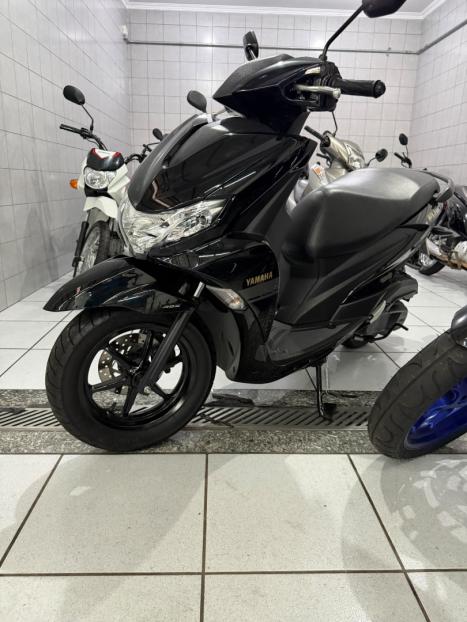 YAMAHA Fluo 125 , Foto 8