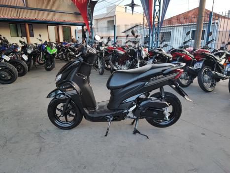 YAMAHA Fluo 125 ABS, Foto 3