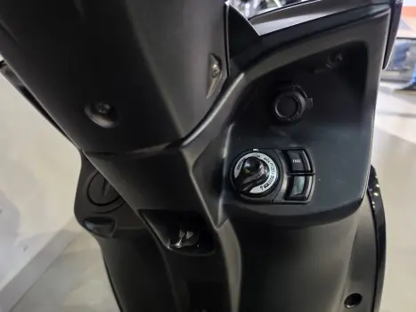 YAMAHA Fluo 125 ABS, Foto 8