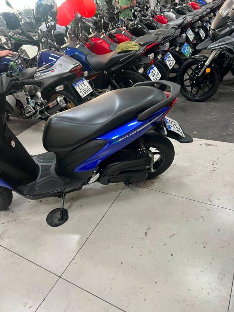 YAMAHA Fluo 125 ABS, Foto 3