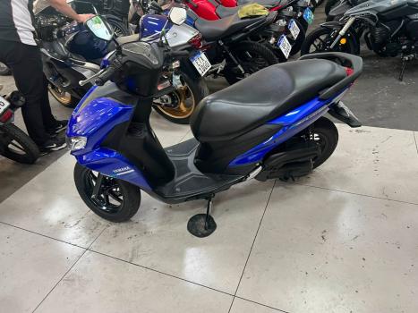YAMAHA Fluo 125 ABS, Foto 4