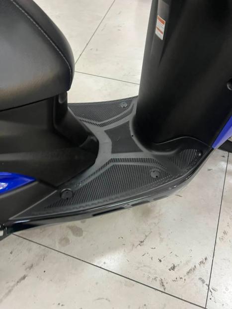 YAMAHA Fluo 125 ABS, Foto 5