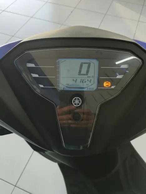 YAMAHA Fluo 125 ABS, Foto 2