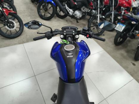 YAMAHA FZ 15 Fazer ABS, Foto 3