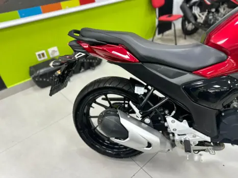 YAMAHA FZ 15 Fazer ABS, Foto 4