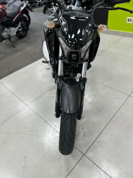 YAMAHA FZ 15 Fazer ABS, Foto 6