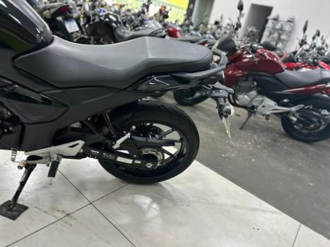 YAMAHA FZ 15 Fazer ABS, Foto 7