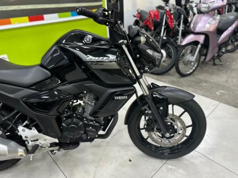 YAMAHA FZ 15 Fazer ABS, Foto 11
