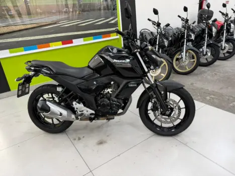 YAMAHA FZ 15 Fazer ABS, Foto 9