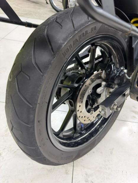 YAMAHA FZ 15 Fazer ABS, Foto 4