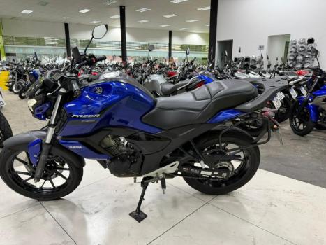 YAMAHA FZ 15 Fazer ABS, Foto 8