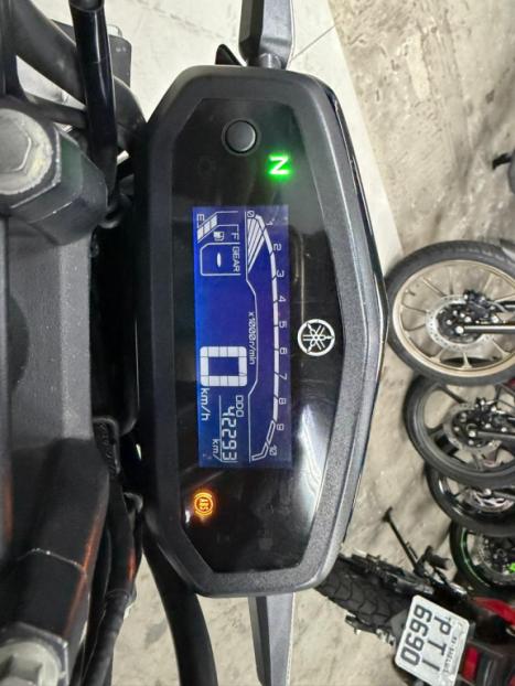 YAMAHA FZ 15 Fazer ABS, Foto 13