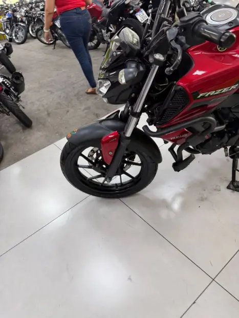 YAMAHA FZ 15 Fazer ABS, Foto 5