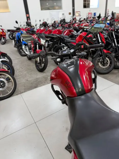 YAMAHA FZ 15 Fazer ABS, Foto 6