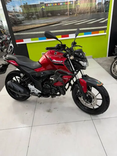 YAMAHA FZ 15 Fazer ABS, Foto 12
