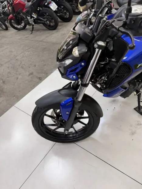 YAMAHA FZ 15 Fazer ABS, Foto 5
