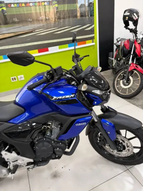 YAMAHA FZ 15 Fazer ABS, Foto 17