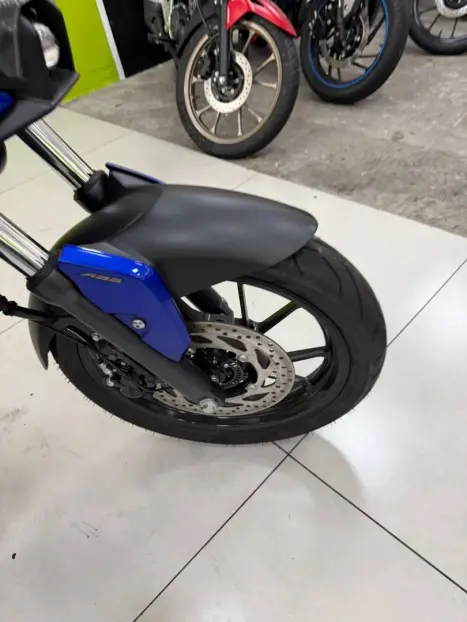 YAMAHA FZ 15 Fazer ABS, Foto 18