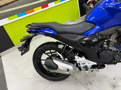YAMAHA FZ 15 Fazer ABS, Foto 9