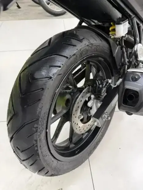 YAMAHA FZ 15 Fazer ABS, Foto 13