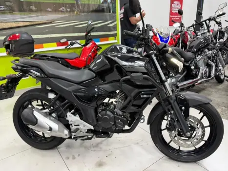 YAMAHA FZ 15 Fazer ABS, Foto 14