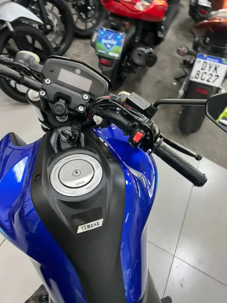 YAMAHA FZ 15 Fazer ABS, Foto 4