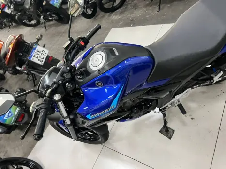 YAMAHA FZ 15 Fazer ABS, Foto 5