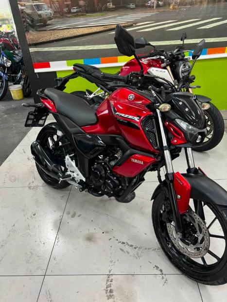 YAMAHA FZ 15 Fazer ABS, Foto 4