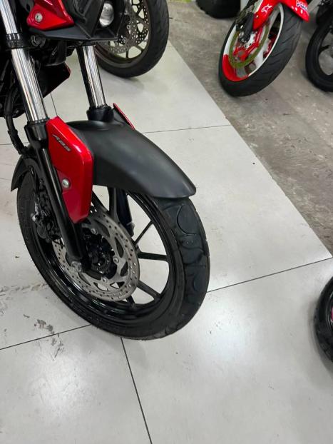 YAMAHA FZ 15 Fazer ABS, Foto 6
