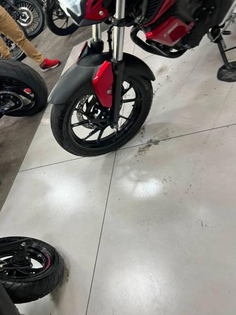 YAMAHA FZ 15 Fazer ABS, Foto 9