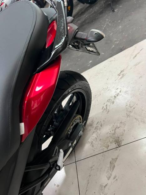 YAMAHA FZ 15 Fazer ABS, Foto 10