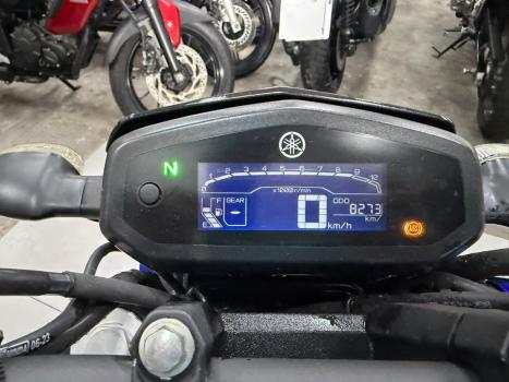 YAMAHA FZ 15 Fazer ABS, Foto 3