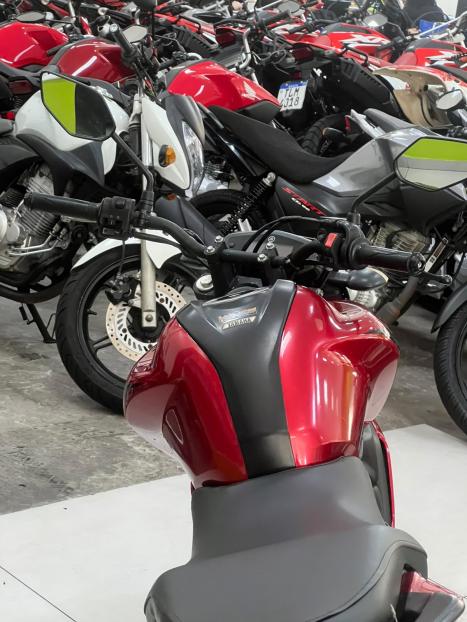 YAMAHA FZ 15 Fazer ABS, Foto 3