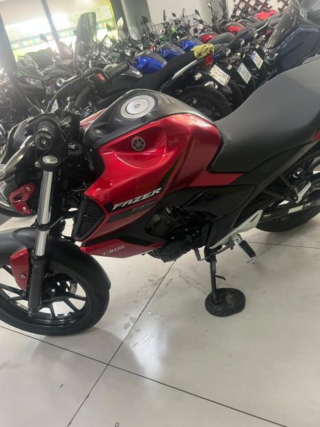 YAMAHA FZ 15 Fazer ABS, Foto 6