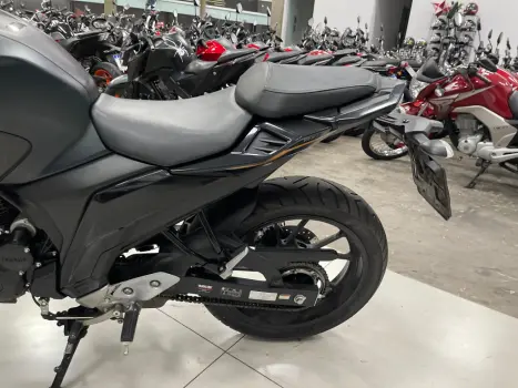 YAMAHA FZ 25 250 Fazer Flex , Foto 4 YAMAHA FZ 25 250 Fazer Flex , Foto 4