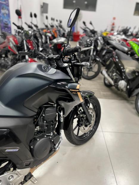 YAMAHA FZ 25 250 Fazer Flex , Foto 2 YAMAHA FZ 25 250 Fazer Flex , Foto 2