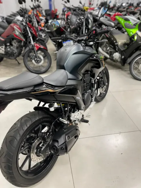 YAMAHA FZ 25 250 Fazer Flex , Foto 4 YAMAHA FZ 25 250 Fazer Flex , Foto 4
