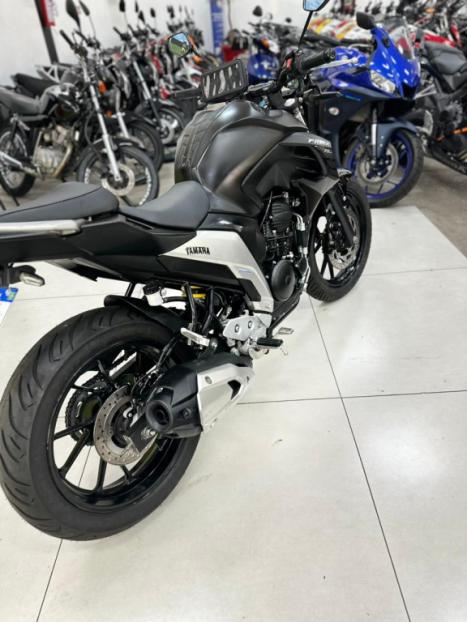 YAMAHA FZ 25 250 Fazer Flex , Foto 3